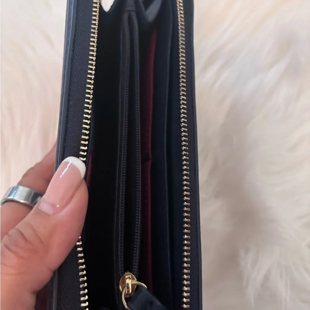 Tommy Hilfiger Julia Cube Print Nylon Red and Navy Patterned Wallet EUC